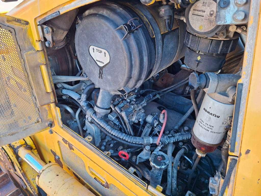 Komatsu D61PXi-24 Photo 14