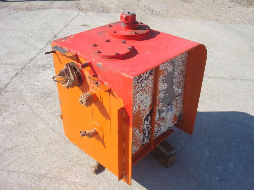 Réservoir de huile pour Fiat Hitachi 150W3 Photo 4