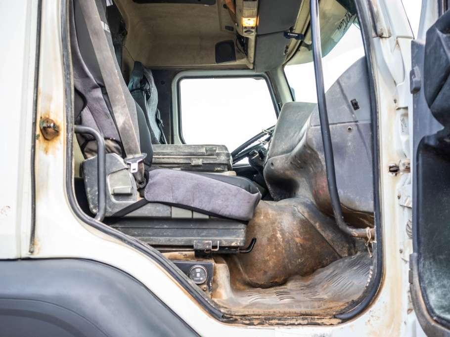 Renault KERAX 370-6X4+16000L/5COMP Photo 12