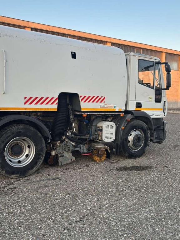 Iveco 160/150/E4 Photo 6