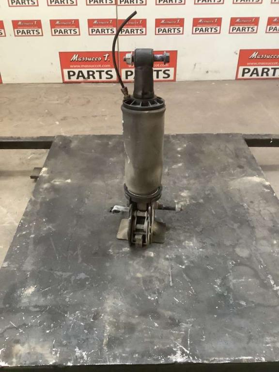 Sospensione posteriore cabina pour Volvo FH16 550 Photo 1
