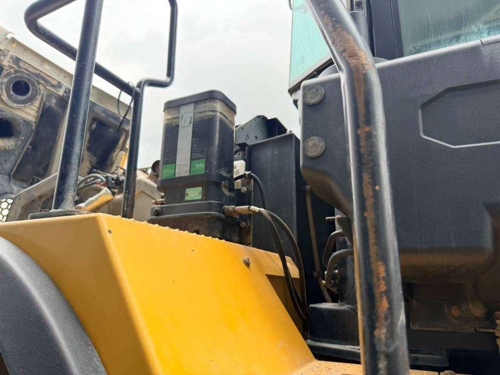 Caterpillar 950M Photo 13
