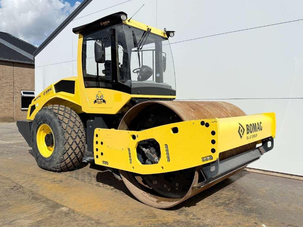Bomag BW211DH-5 - German Machine / Only 1311 Hours Photo 7