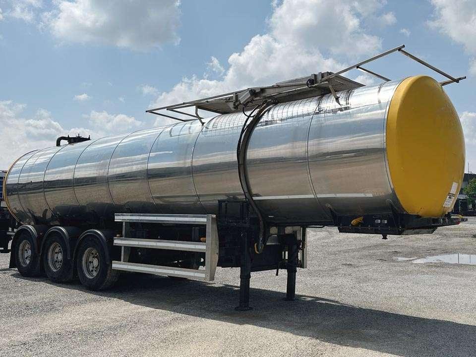 Clayton BITUMEN TANK Photo 11