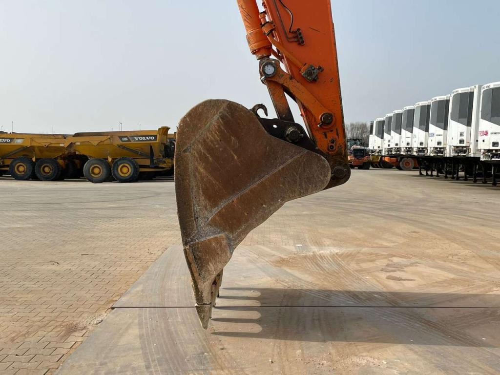 Doosan DX300LC Photo 9