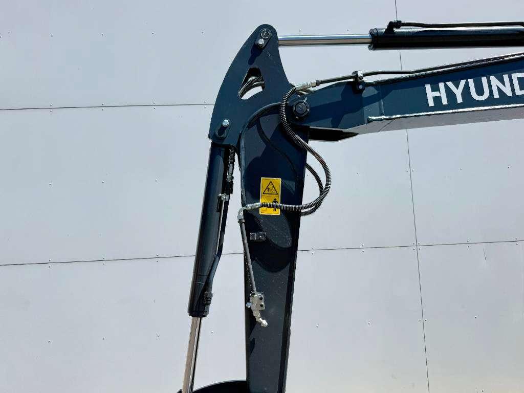 Hyundai HX60 G - BRAND NEW / Hammer Lines / Blade Photo 12
