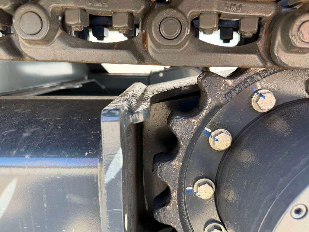 Hyundai HX60 G - BRAND NEW / Hammer Lines / Blade Photo 17