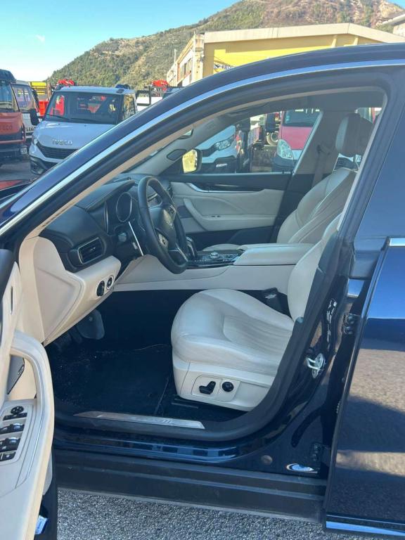 Maserati Levante Granlusso 3.0V6 Photo 22