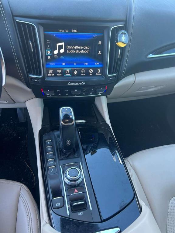 Maserati Levante Granlusso 3.0V6 Photo 27