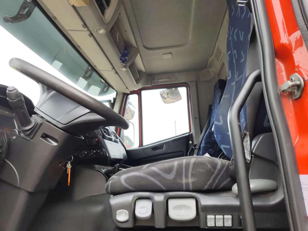 Iveco STRALIS HI-STREET 260S31 Photo 8
