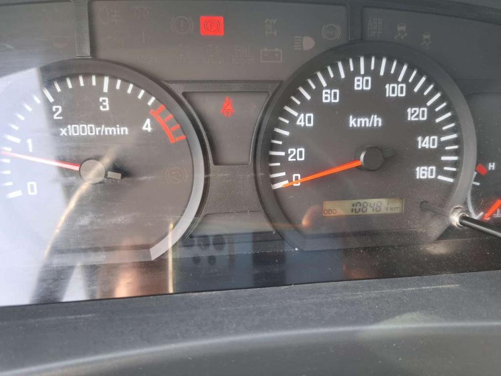 Isuzu L35 Photo 29