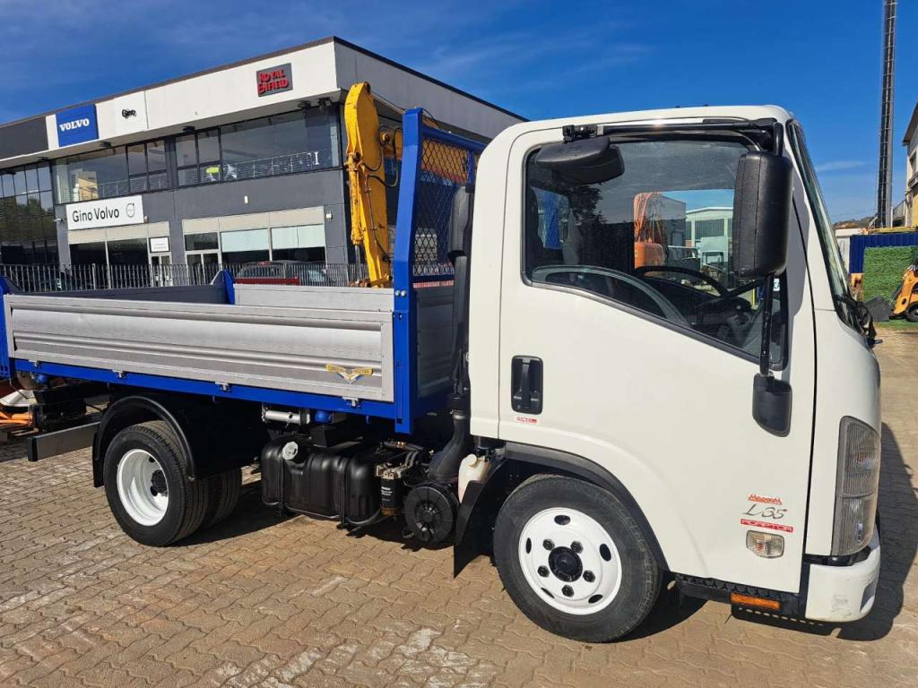 Isuzu L35 Photo 4