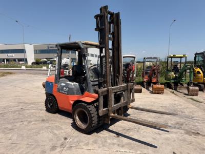 Toyota H35 Photo 1