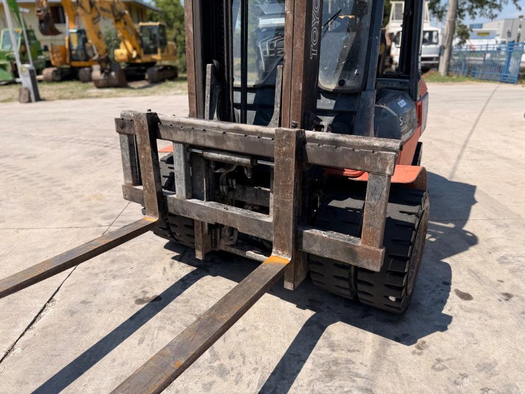 Toyota H35 Photo 5