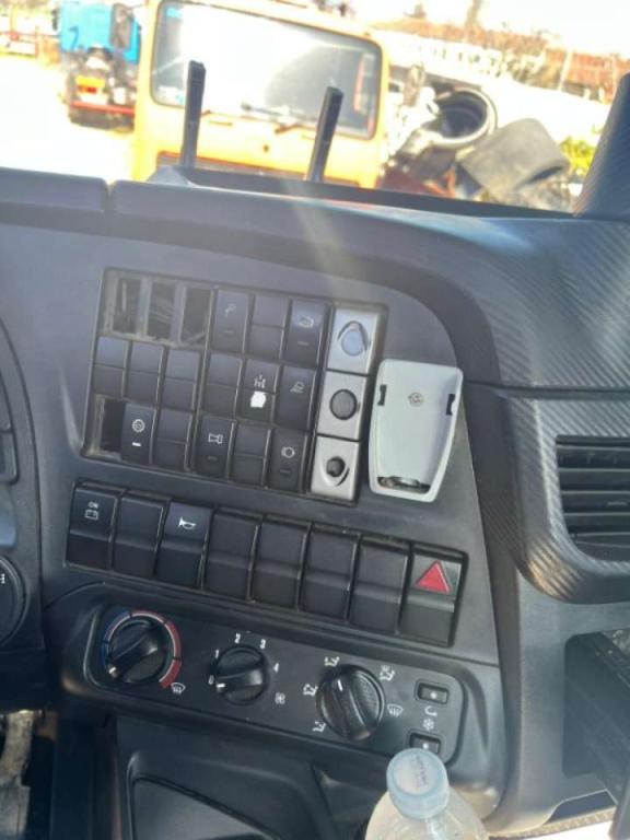 Iveco TRAKKER 340T45 SCARRABILE BALESTRATO Photo 10