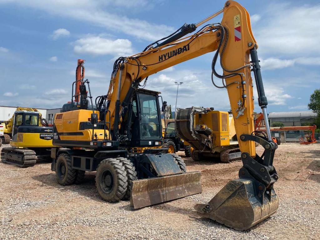 Hyundai HW140 Photo 5