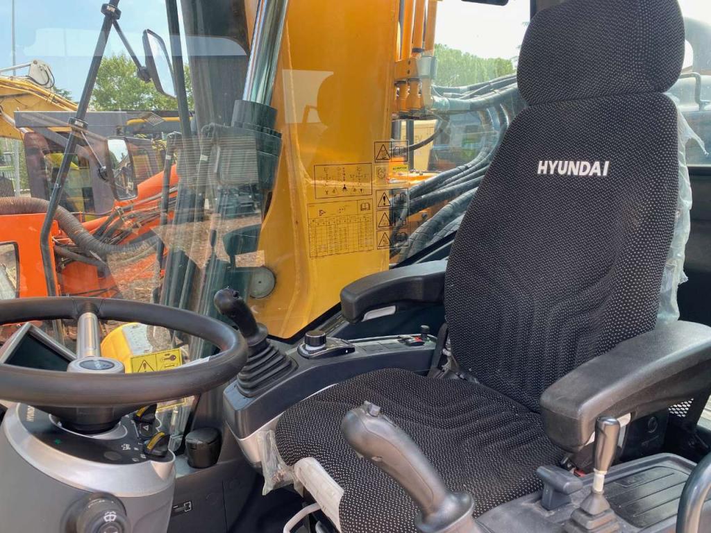Hyundai HW140 Photo 7