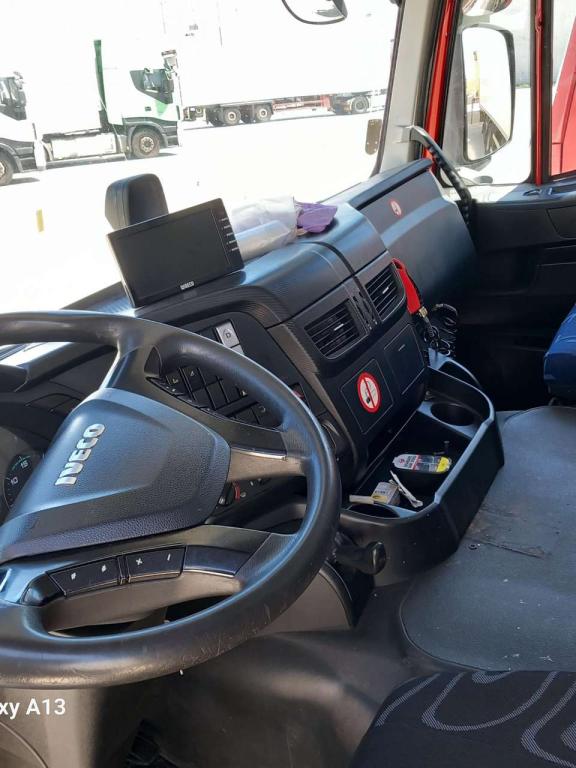 Iveco STRALIS HI-STREET 260S31 Photo 11