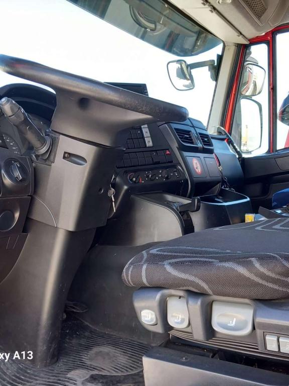 Iveco STRALIS HI-STREET 260S31 Photo 8
