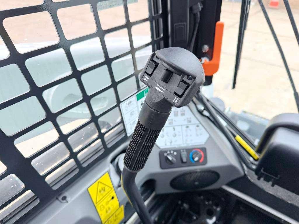 Bobcat S510 - New / Unused / Closed Cabine / AC Photo 8