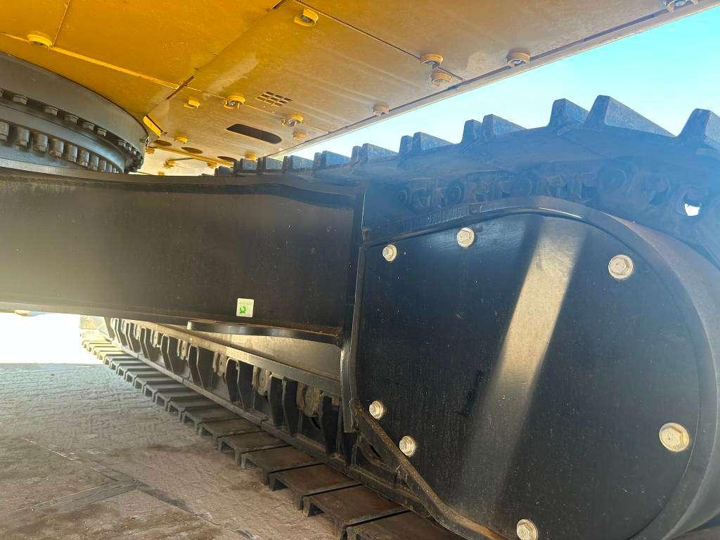 Caterpillar 350 - Including Hammer Lines Installation Photo 26