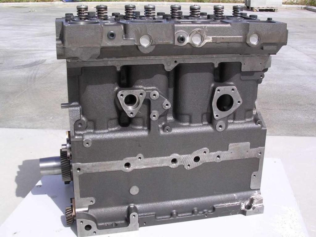 Moteur à bloc long pour Caterpillar LONG BLOCK 3304 DI Photo 1