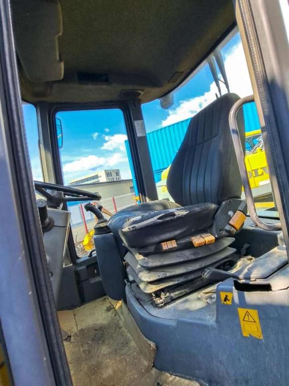 Volvo L45TP Photo 15
