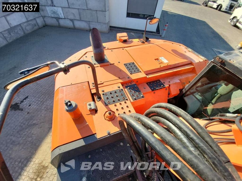 Hitachi ZX225 USLC-5B Photo 14