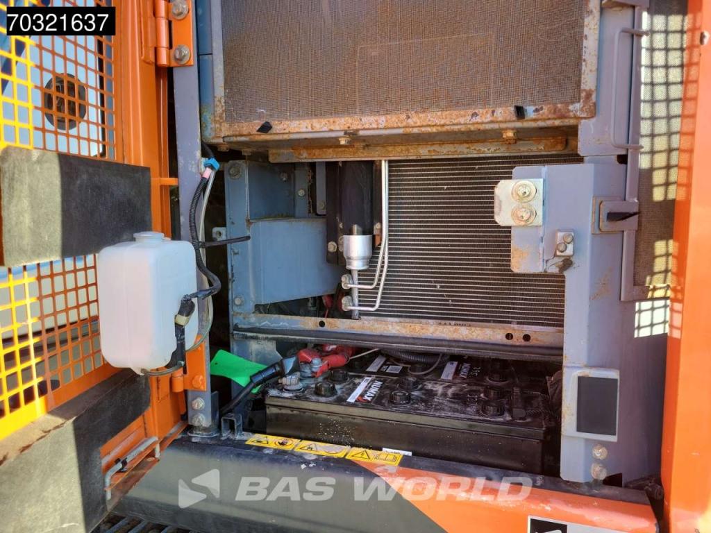 Hitachi ZX225 USLC-5B Photo 17