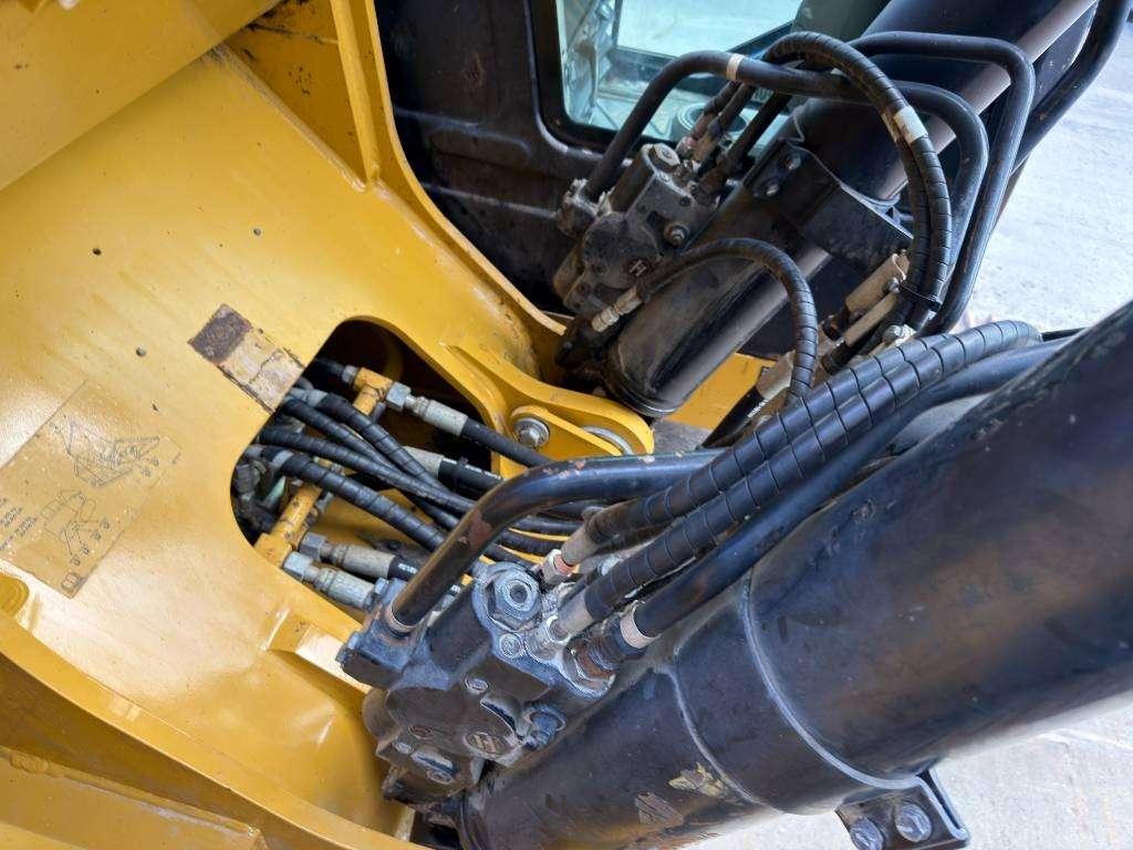 Caterpillar 330F LN Photo 21