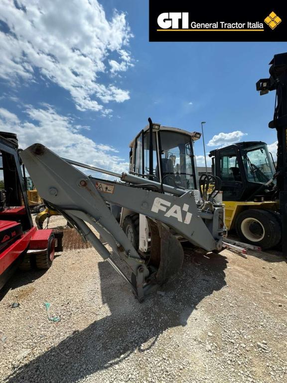 Fai Komatsu 590 s Photo 5