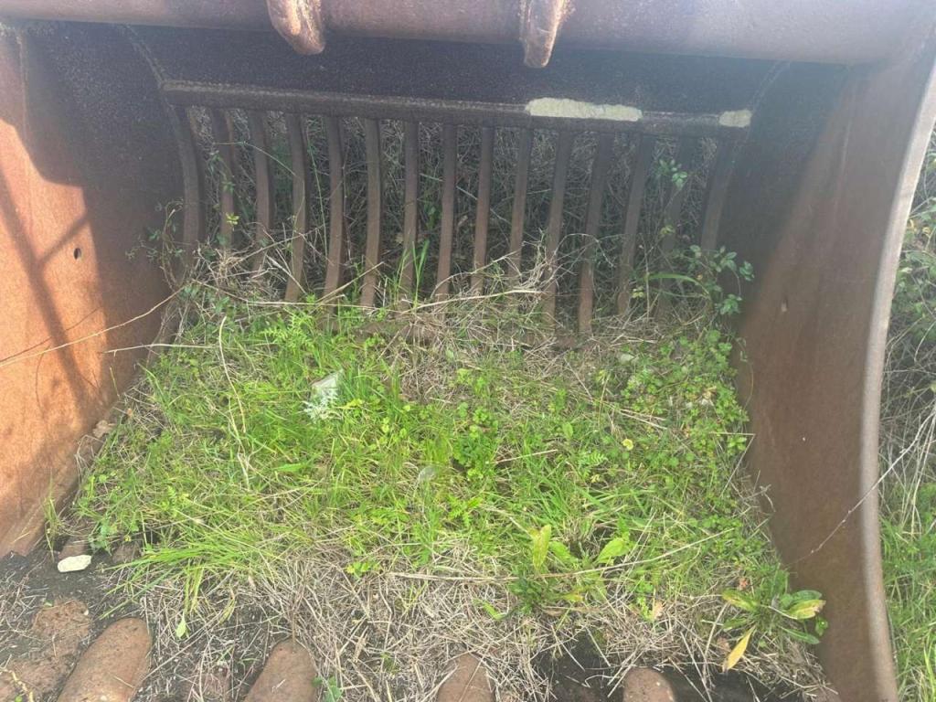 Komatsu 1500 Photo 2