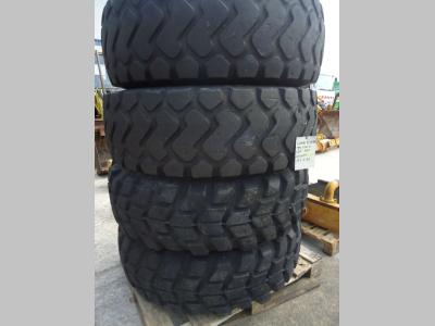 Pneu pour Caterpillar 920 - MISURA 15.5R25 en vente par OLM 90 Srl