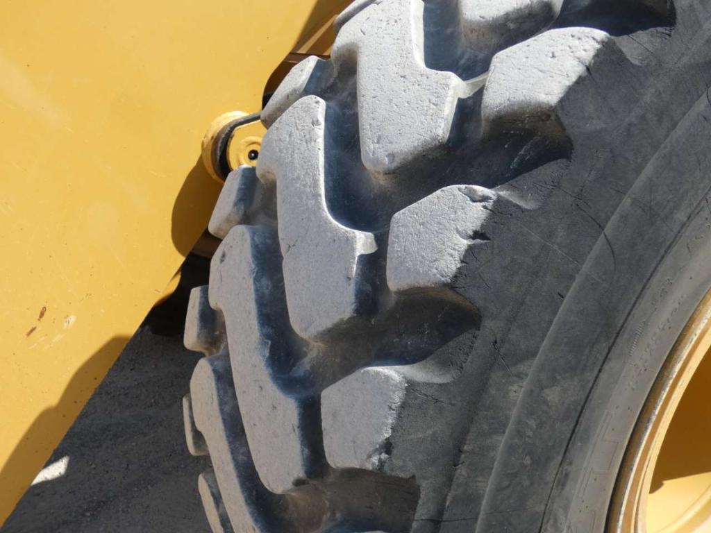Caterpillar 950GC Photo 11