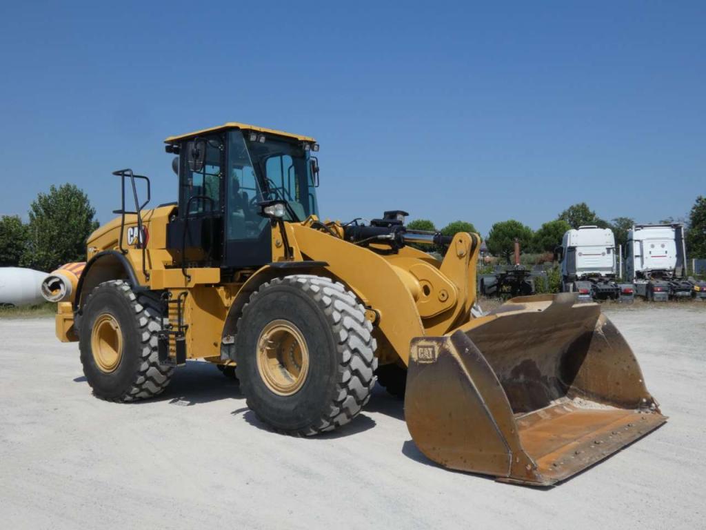 Caterpillar 950GC Photo 3