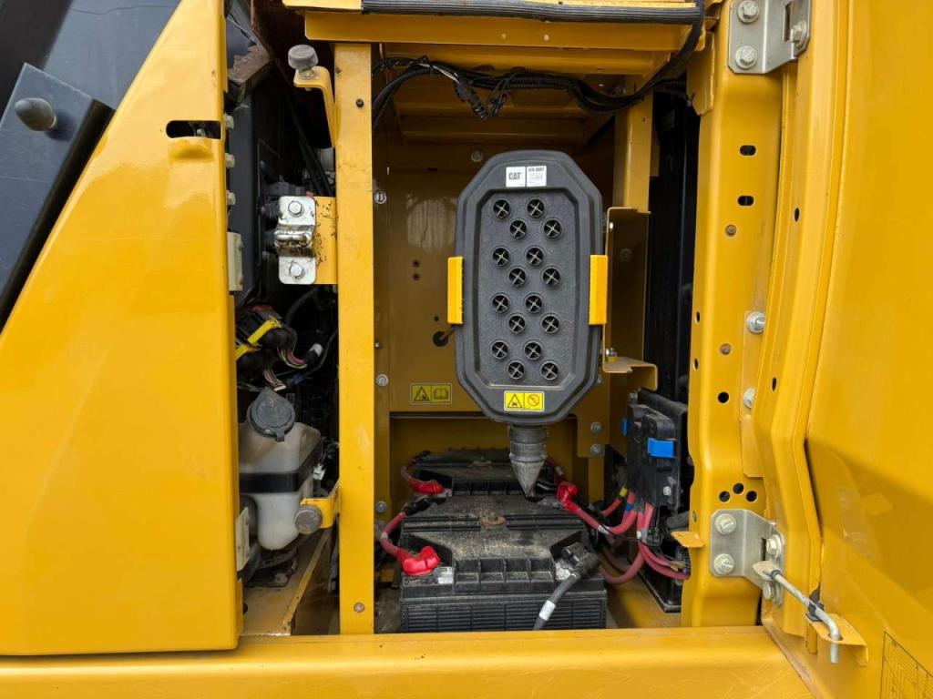 Caterpillar 323 07A Photo 23