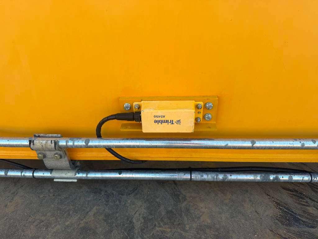 Liebherr R926LC - 15 Meter / GPS Prepaired / German Machine Photo 18