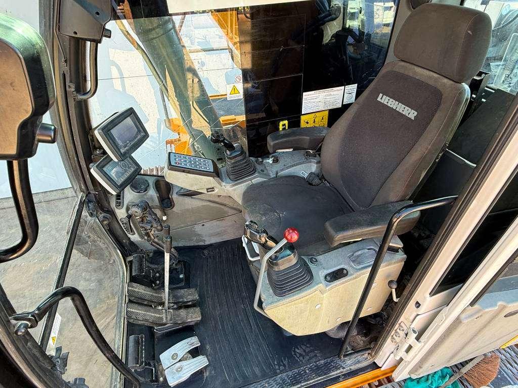 Liebherr R926LC - 15 Meter / GPS Prepaired / German Machine Photo 7