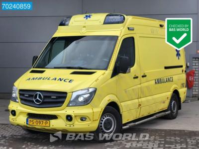 Mercedes Sprinter 319 CDI Automaat V6 Euro6 Complete NL Ambulance Brancard Ziekenwagen Rettungswagen Kranken en vente par BAS World B.V.