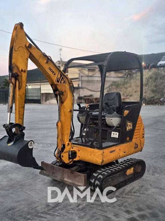 JCB 8017 Photo 1