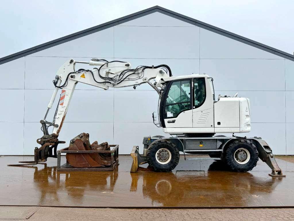 Liebherr A914 Compact - Triple Boom / Many extra attachment Photo 1
