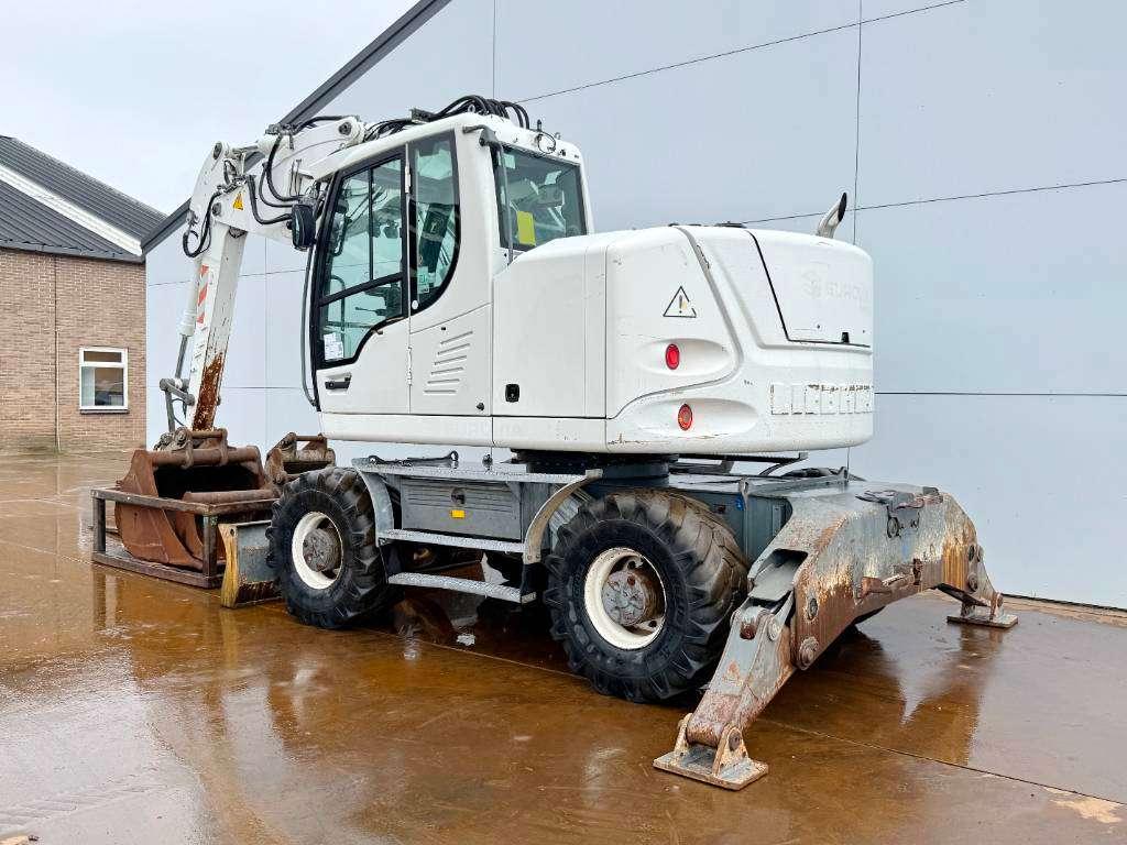 Liebherr A914 Compact - Triple Boom / Many extra attachment Photo 3