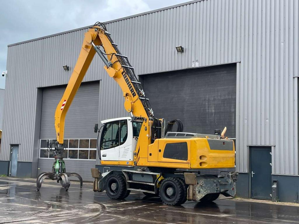 Liebherr LH30 M - Material Handler Photo 4