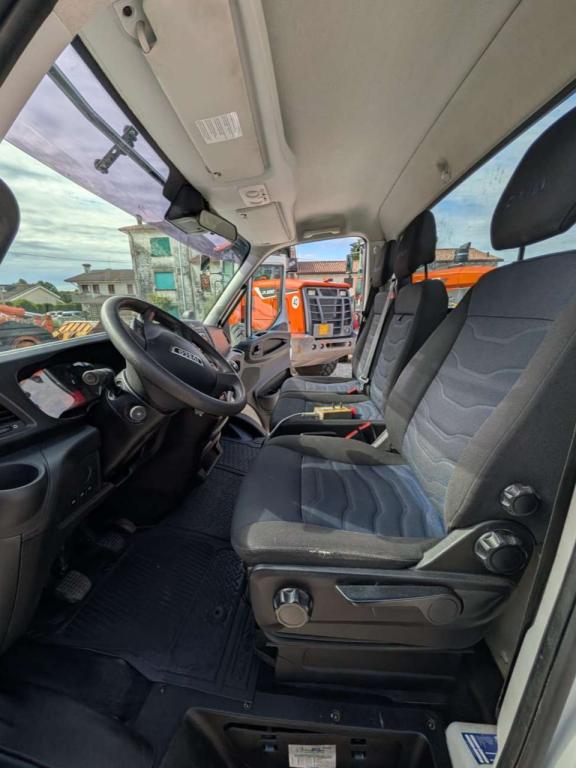 Iveco Daily 72C18 Photo 17