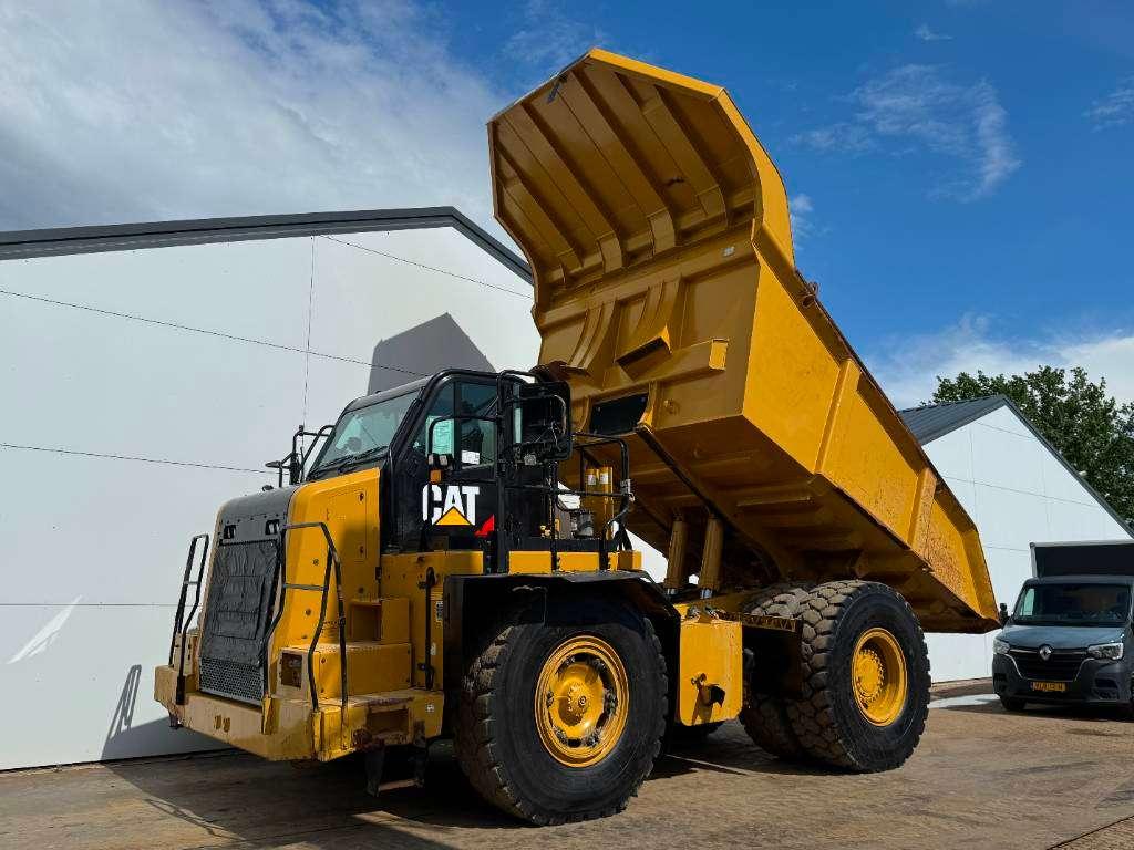 Caterpillar 772G - Automatic Greasing / Body Heating Photo 16