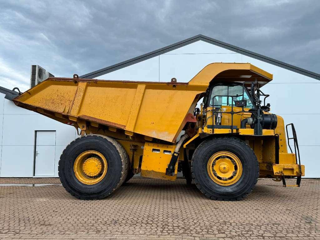 Caterpillar 772G - Automatic Greasing / Body Heating Photo 6