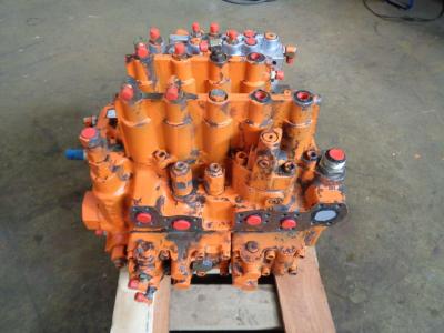 Distributeur hydraulique pour Fiat Kobelco Ex 285 en vente par PRV Ricambi Srl