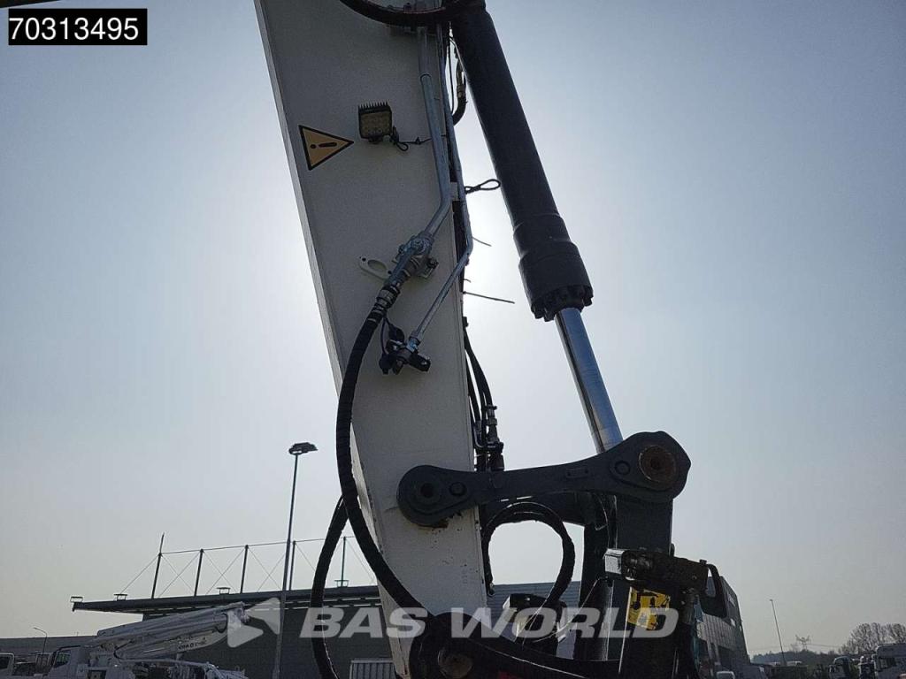Liebherr R936 LC R936 Photo 11