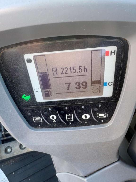 Kubota KX080-4 Photo 7