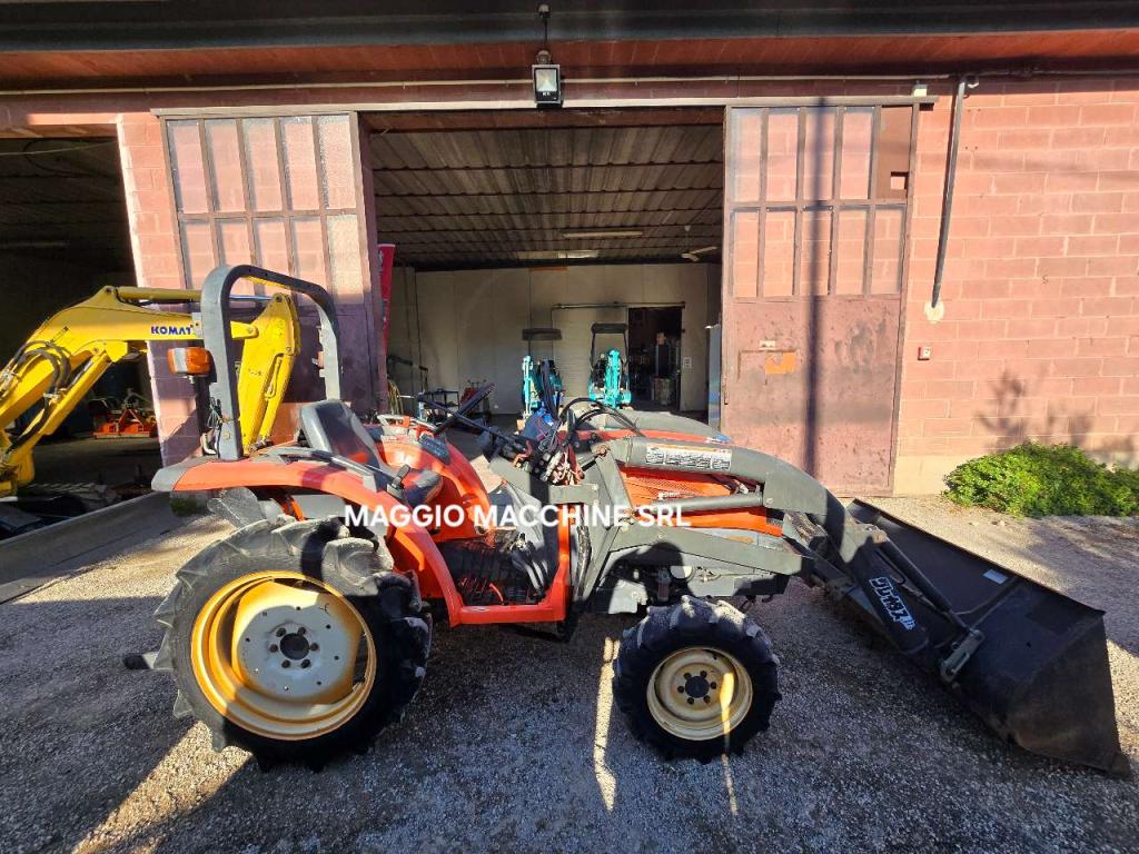 Kubota KT 215 Photo 5